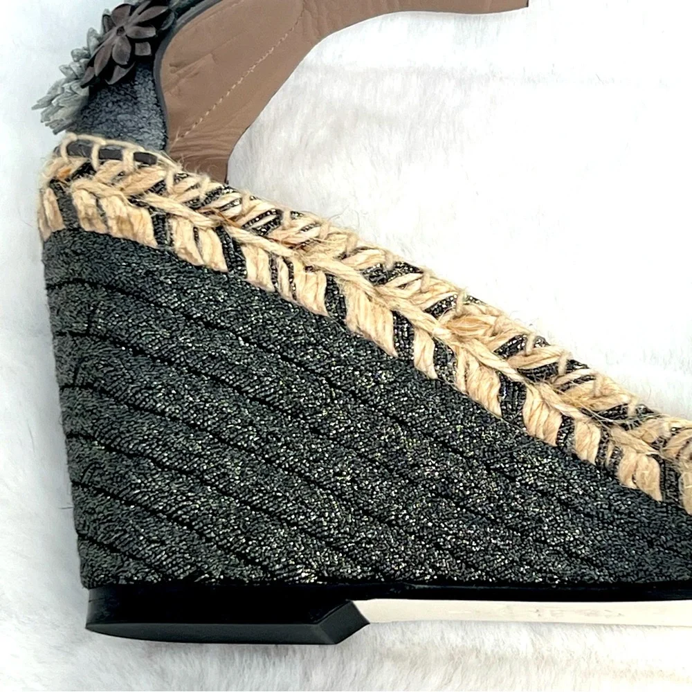NEW Donald J Pliner Metallic Leather Flower Appliqué & Jute Wedge Heel Sandals